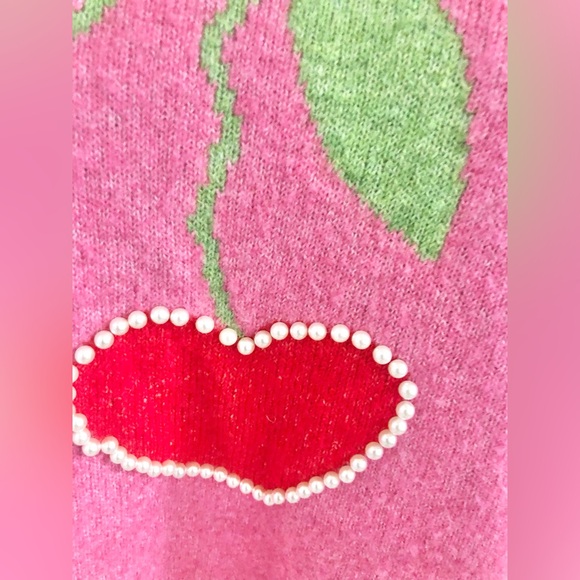 Pearl studded Heart shaped cherry printed pink sweater size medium brand new - Picture 7 of 9